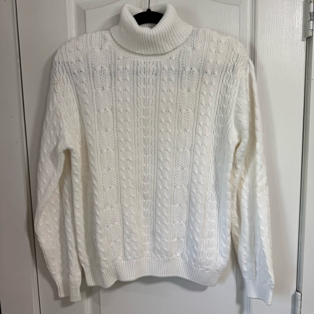 NWT Wainscott Vintage Woman’s Classic White Cable Knit Turtleneck Cotton Sweater